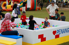 Load image into Gallery viewer, EZBLOCK BALL PIT | 10ft x 10ft
